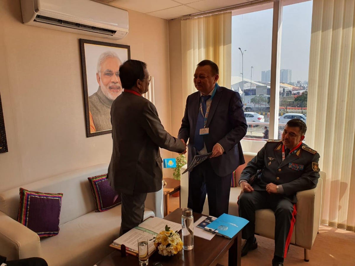 تالعات جانجۇمەنوۆ Defense Expo-2020 كورمەسىنە قاتىسىپ جاتىر