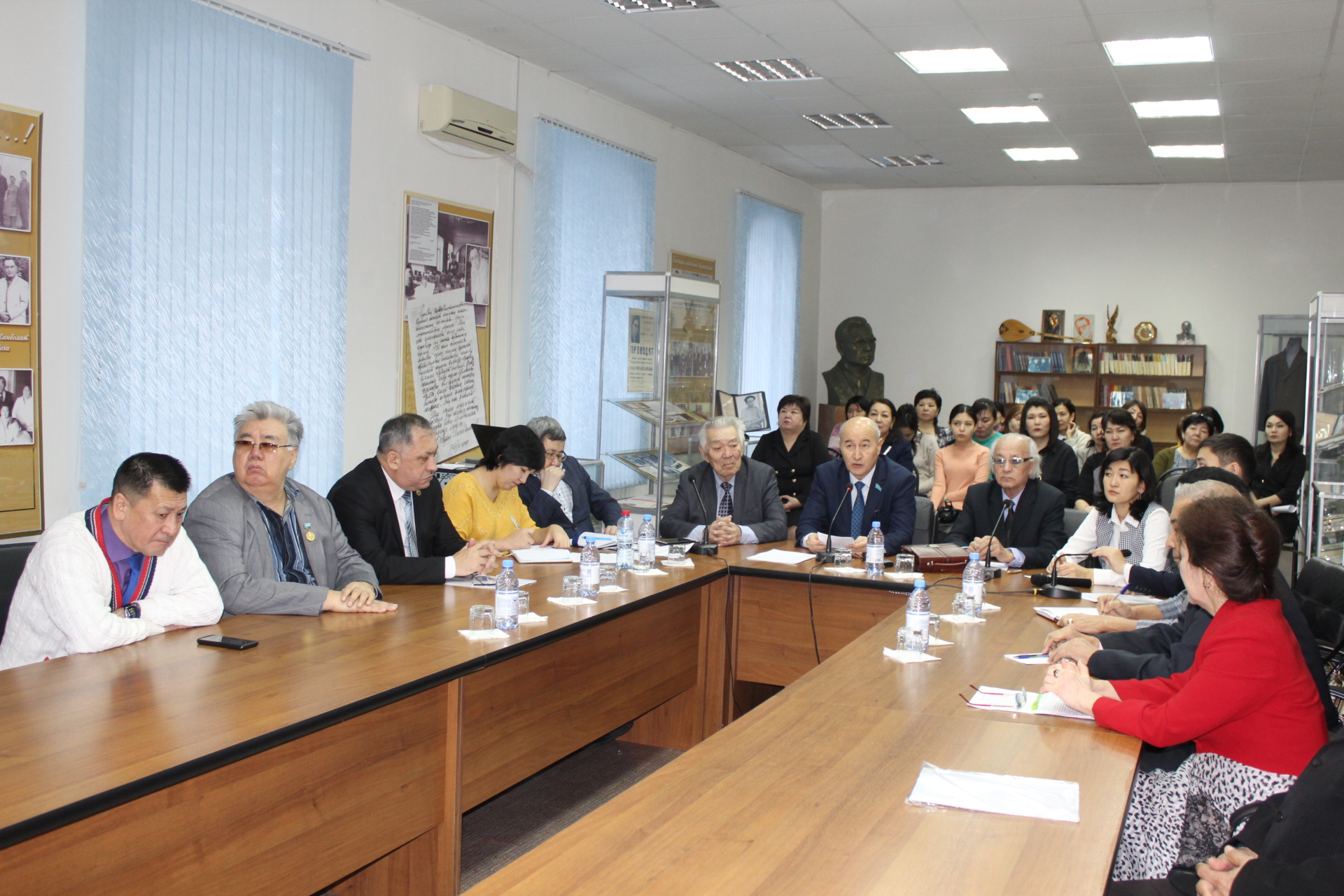 «مەن قازاقپىن» دەپ وتكەن جۇبان اقىن