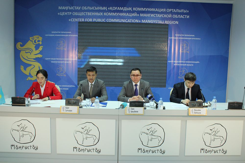 سىبايلاس جەمقورلىقتىڭ جولىن كەسۋدە كومەك كورسەتكەنى ءۇشىن 13 ازامات ماراپاتتالدى