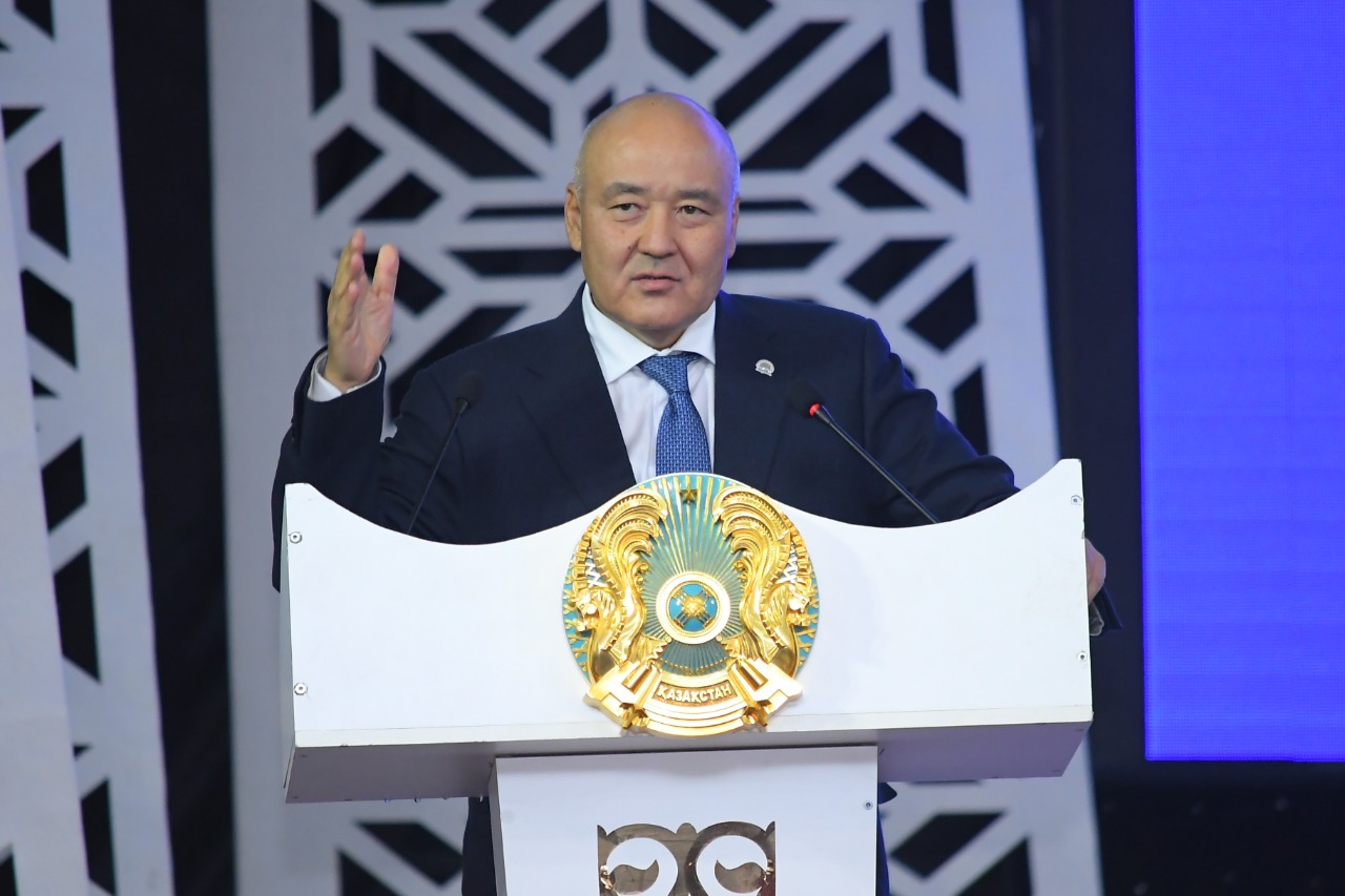 ومىرزاق شوكەەۆ: كەنتاۋدىڭ جاڭا ءداۋىرى باستالدى