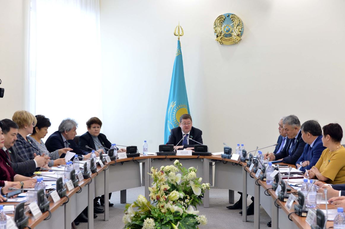 ماجىلىستە سۋ تاسقىنى كەزەڭىنە دايىندىق ماسەلەلەرى قارالدى