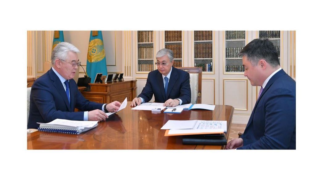 پرەزيدەنت بەيبىت اتامقۇلوۆتى قابىلدادى