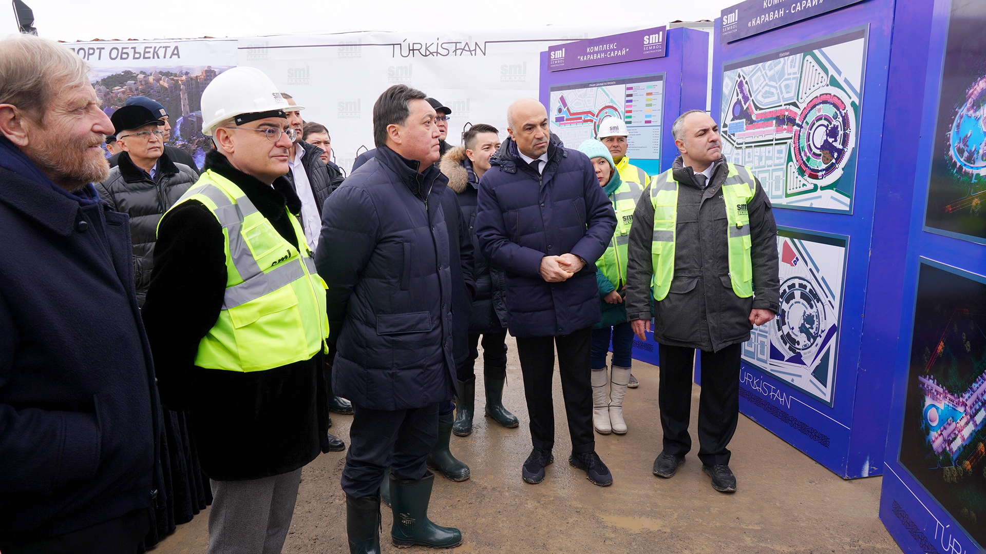 پرەمەر-مينيستر: تۇركىستانداعى نىساندار قۇرىلىسىنىڭ ساپالى اياقتالۋىن قامتاماسىز ەتۋ قاجەت