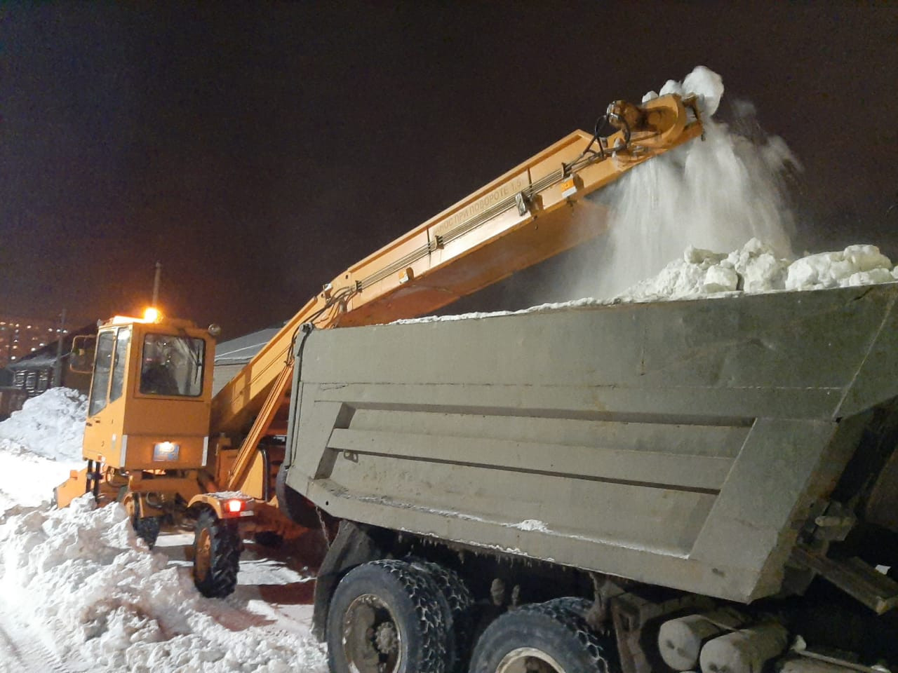 نۇر-سۇلتاندا بۇگىن قار تازالاۋ جۇمىستارىنا 1 570 جۇمىسشى جۇمىلدىرىلدى