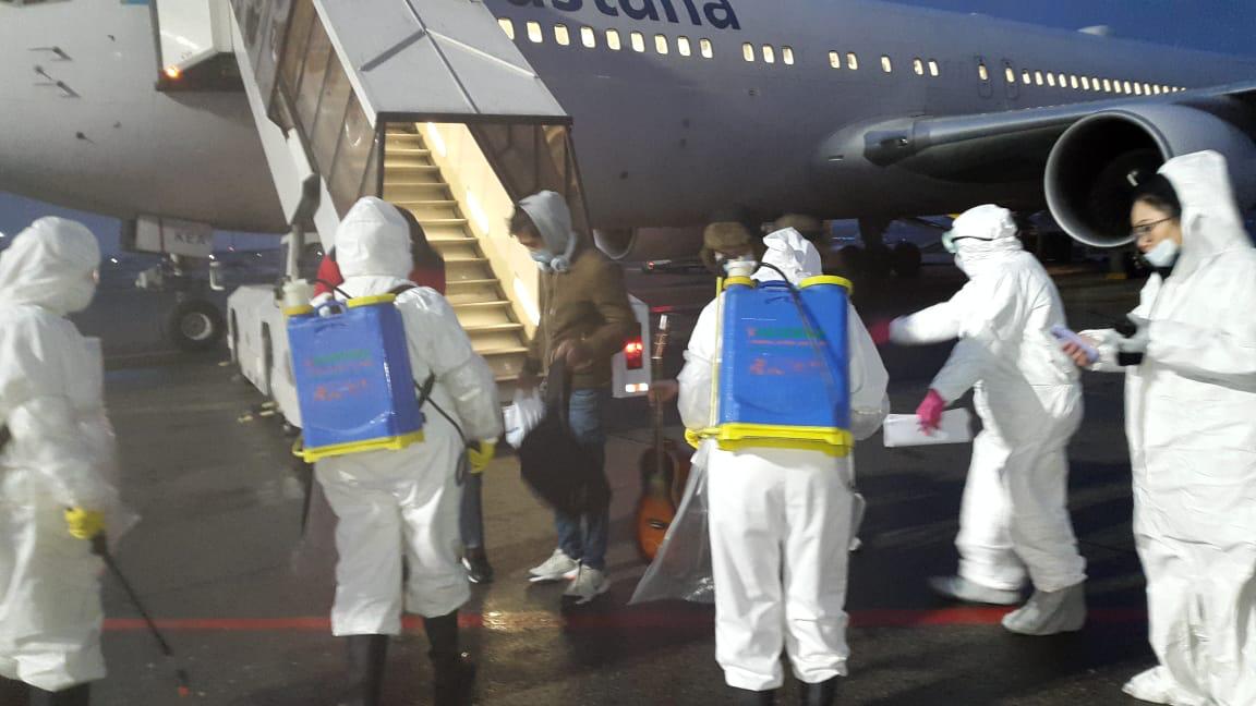 الماتىعا قىتايدان قازاقستان ازاماتتارىن الىپ كەلگەن سوڭعى رەيس قوندى