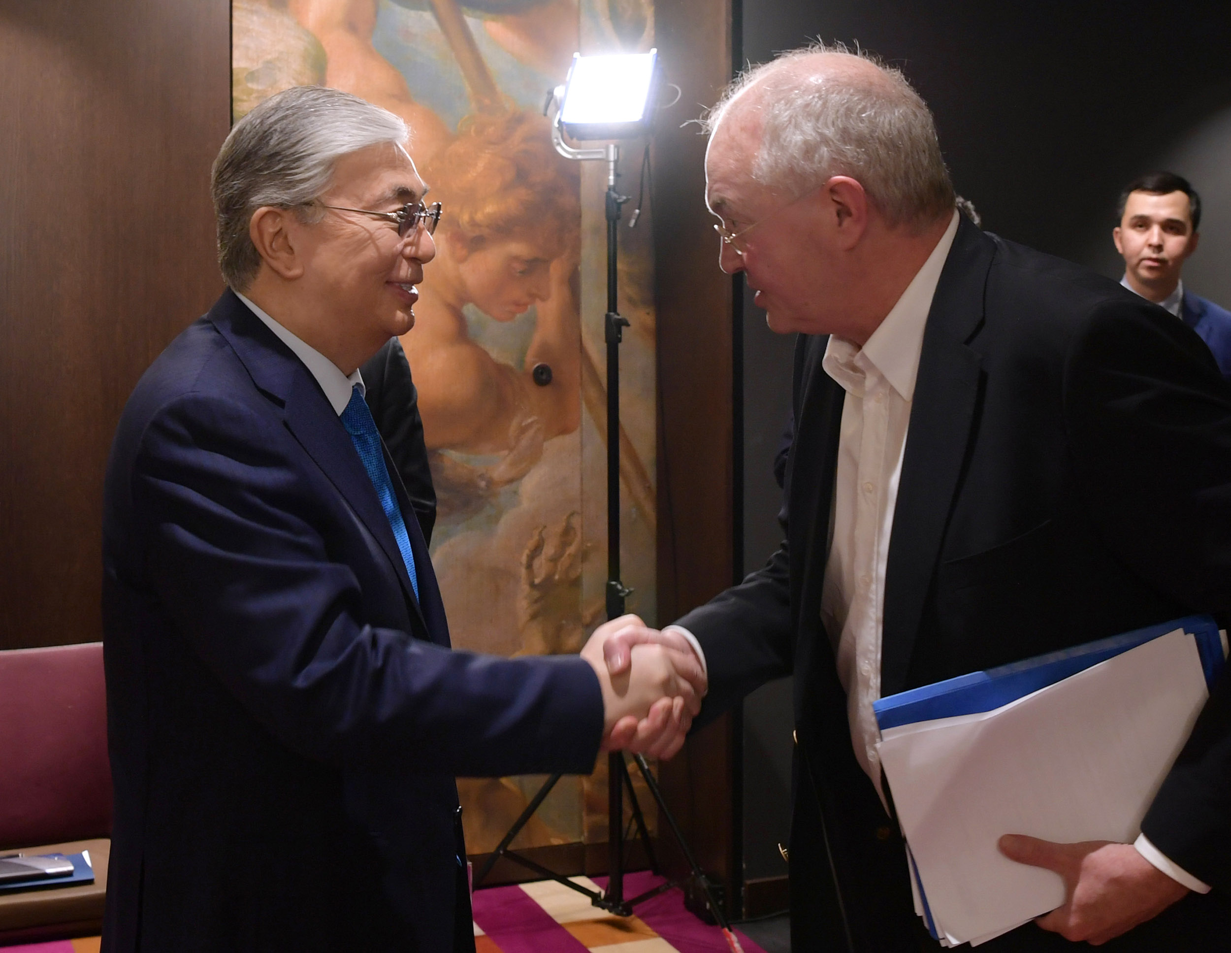 پرەزيدەنت گەرمانيانىڭ ءىرى كومپانيالارى باسشىلارىمەن بىرقاتار كەزدەسۋ وتكىزدى