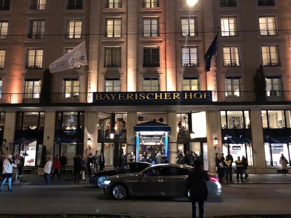 قاسىم-جومارت توقاەۆتىڭ ميۋنحەنگە جۇمىس ساپارىنىڭ ەكىنشى كۇنى (ۆيدەو)