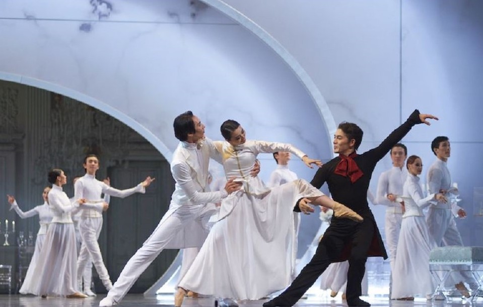 «بەتحوۆەن» بيلەدى, «موتسارت» ءان سالدى...