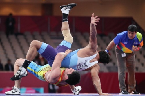 كۇرەس: ازامات قۇستىباەۆ ازيا چەمپيوناتىنىڭ قولا جۇلدەگەرى اتاندى