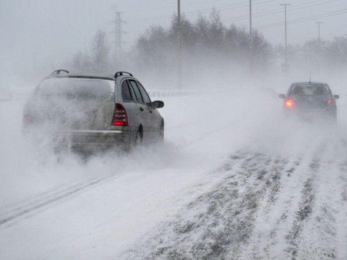 ەلىمىزدىڭ بىرنەشە وڭىرىندە تاس جولدار جابىق