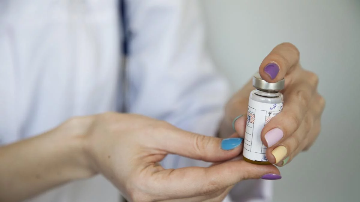 قىتاي كسرو-دا جاسالعان دارىلەردى  كوروناۆيرۋستى ەمدەۋ باعدارلاماسىنا ەنگىزدى