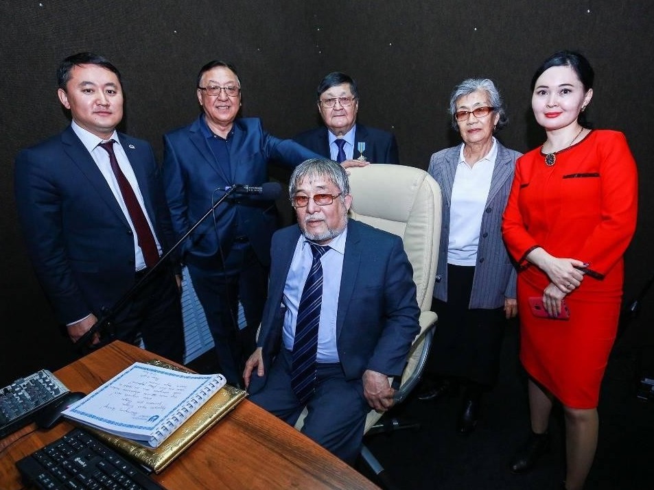 وسكەمەندە كوپەن امىربەكپەن كەزدەسۋ ءوتتى