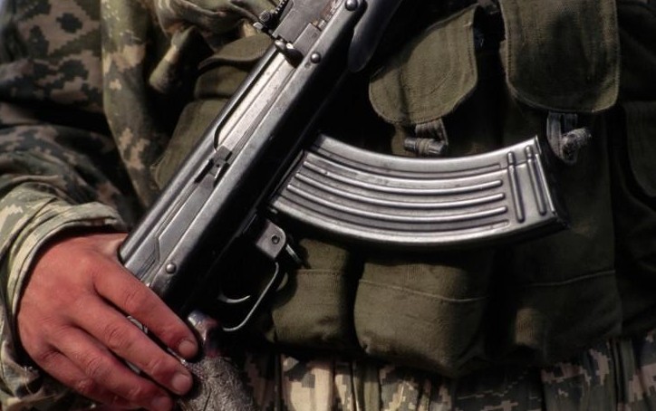 قاشقان سارباز ۇستالدى