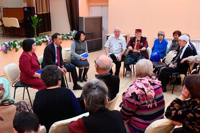 الماتىنىڭ اكىمى ەسەپتىك كەزدەسۋىندە ەل شاعىمدانعان نىساندارعا باردى