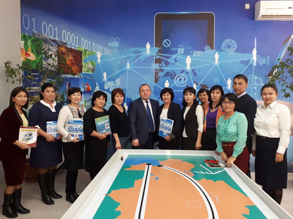 شاكىرتتەرى ءبىرىنشى ورىندى بەرگەن ەمەس