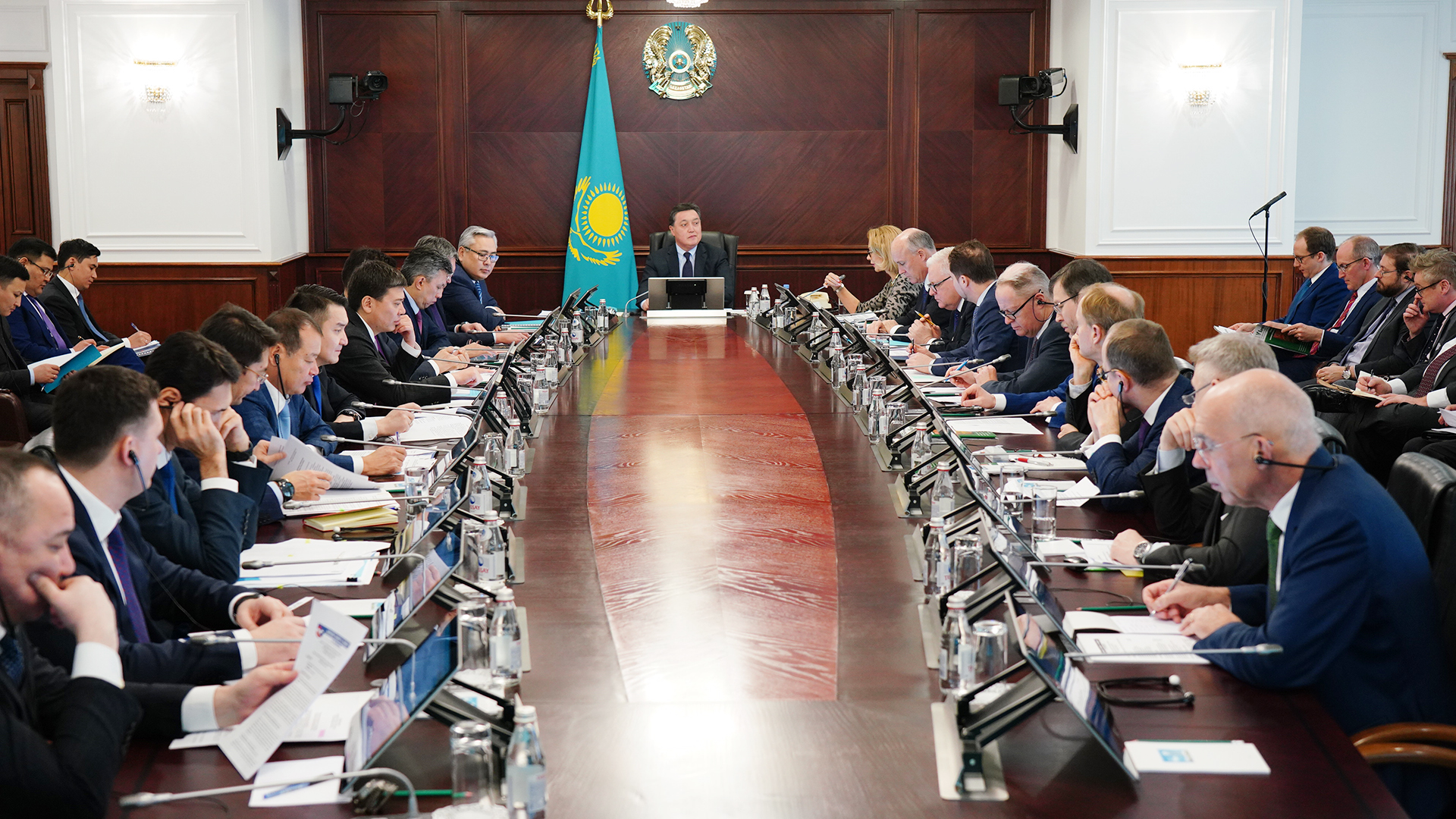 ينۆەستيتسيالىق احۋالدى جاقسارتۋ جونىندەگى كەڭەس سالىق ساياساتى ماسەلەلەرىن قارادى