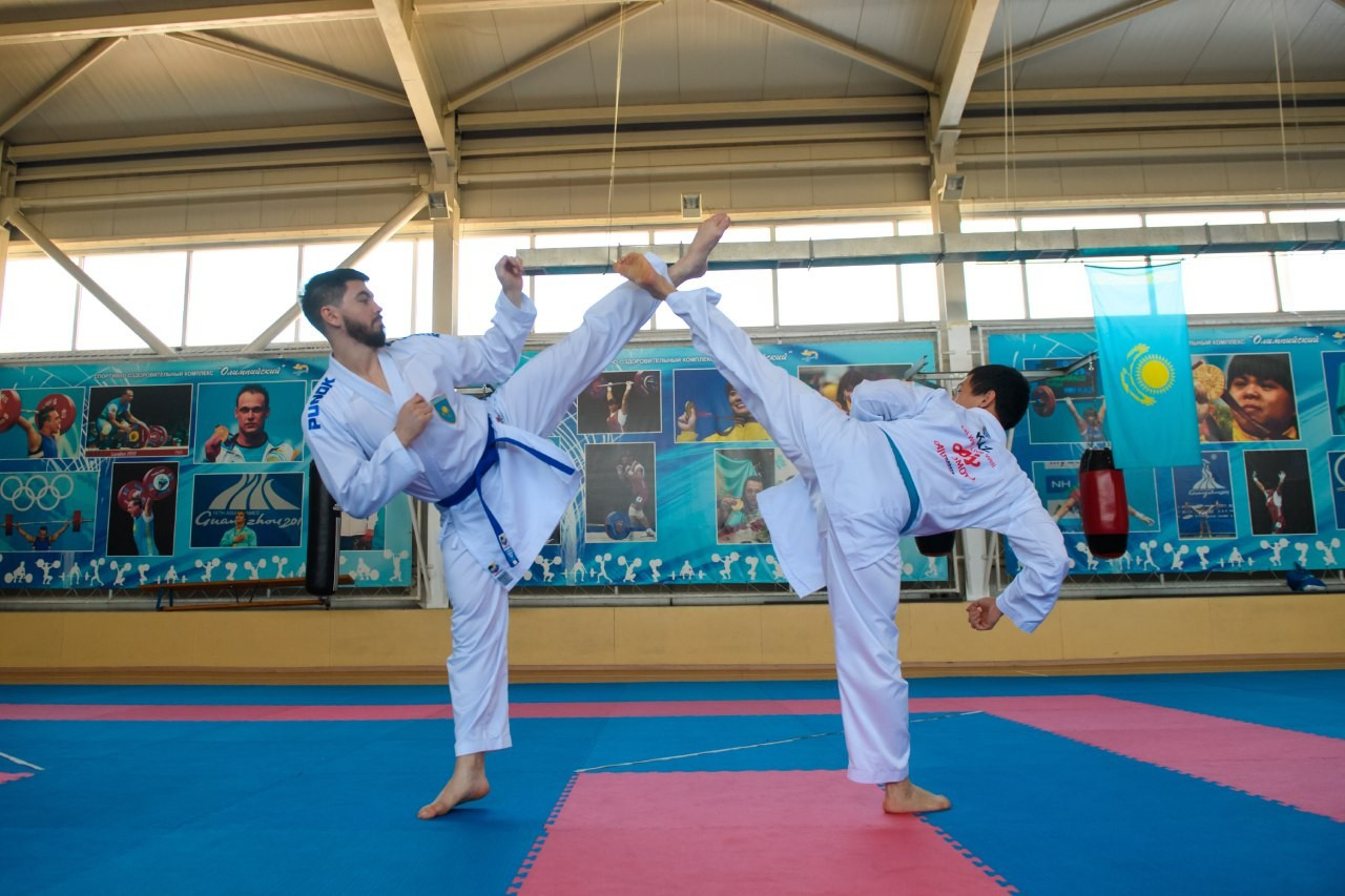 كاراتەشىلەر كەزەكتى پرەمەر-ليگا دوداسىنا دايىندالۋدا