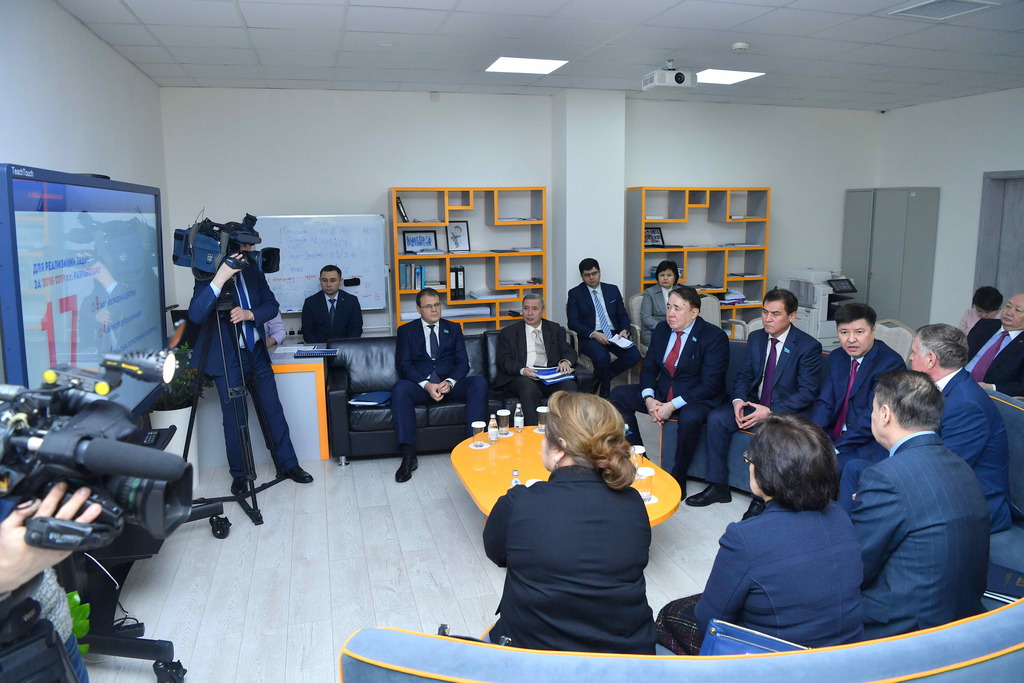 سەنات دەپۋتاتتارى اكىمشىلىك راسىمدىك-پروتسەستىك كودەكسىنىڭ جوباسىن تالقىلادى