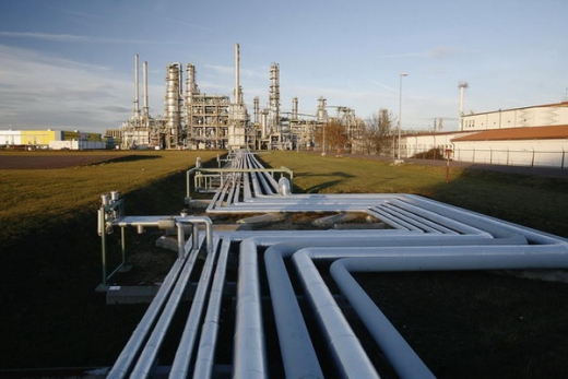 3,3 ملرد تەڭگە جەرگىلىكتى تاۋارلاردى ساتىپ الۋعا جۇمسالدى