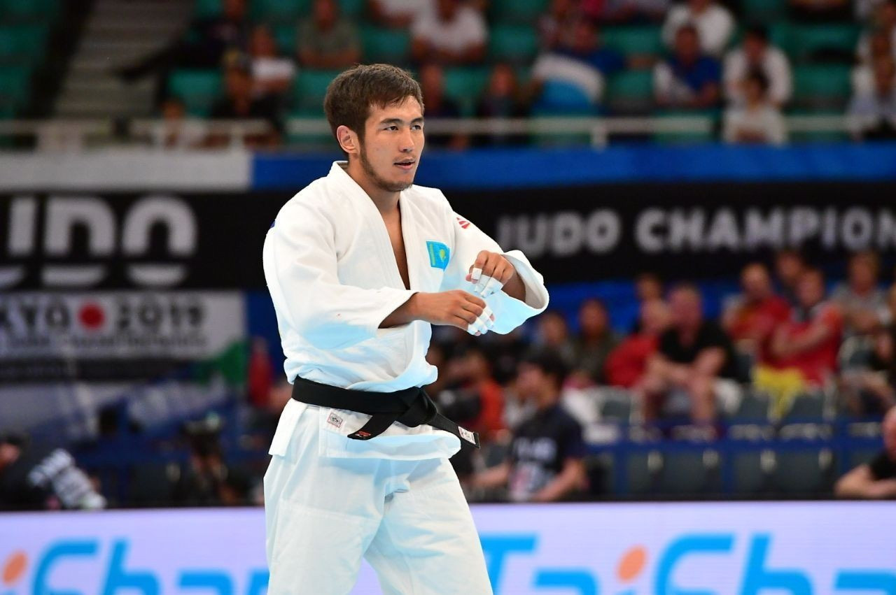 دزيۋدو: العاشقى كۇنى جۇلدە بۇيىرمادى