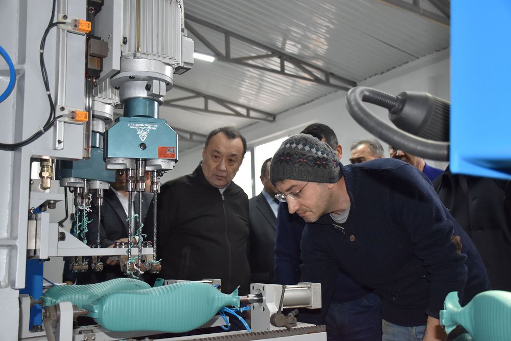 س.جاقسىبەكوۆ: جەڭىل ونەركاسىپ سالاسى تەرەڭ زەرتتەۋدى تالاپ ەتەدى