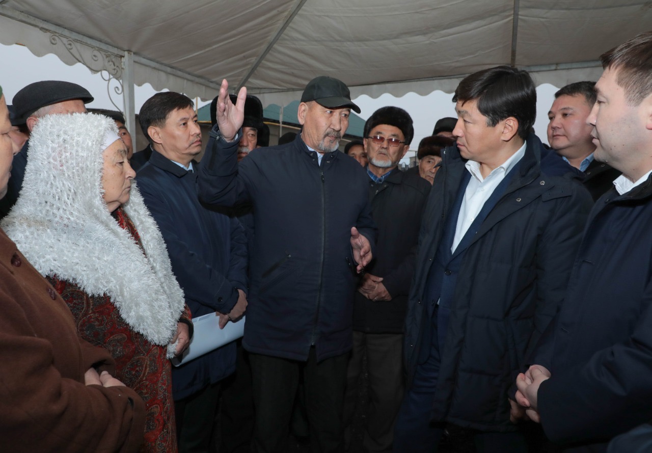 Nur Otan: باۋىرجان بايبەك شىمكەنت قالاسىنىڭ تۇرعىندارىمەن كەزدەستى