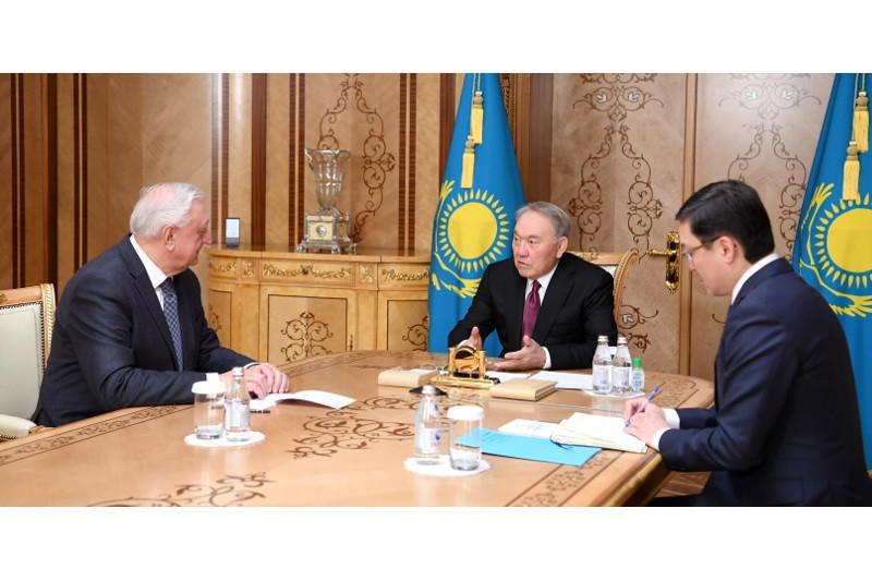 ەلباسى ميحايل مياسنيكوۆيچتى قابىلدادى