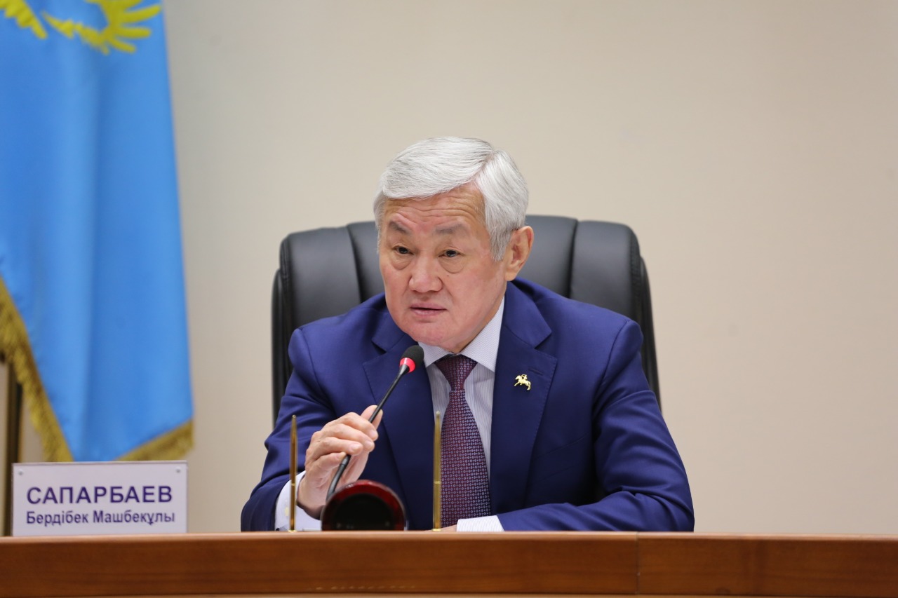 «مەركى قانت زاۋىتى» كاسىپورنى شارۋالاردىڭ قارىزىن وتەيدى