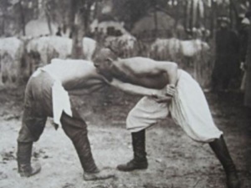 ابايدىڭ 100 جىلدىق تويىندا كۇرەسكەن سماعۇل بالۋان جايلى نە بىلەمىز؟