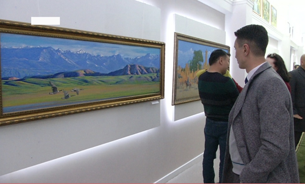 جاس سۋرەتشىلەر كورمەسى ابايعا ارنالدى