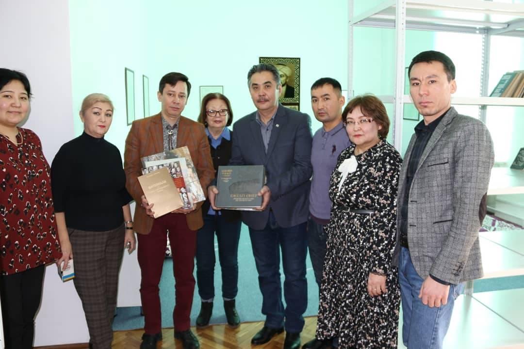 ورتالىق مەملەكەتتىك ءارحيۆى مەن سۋرەتشىلەر وداعى ىنتىماقتاستىق كەلىسىمىن جاسادى