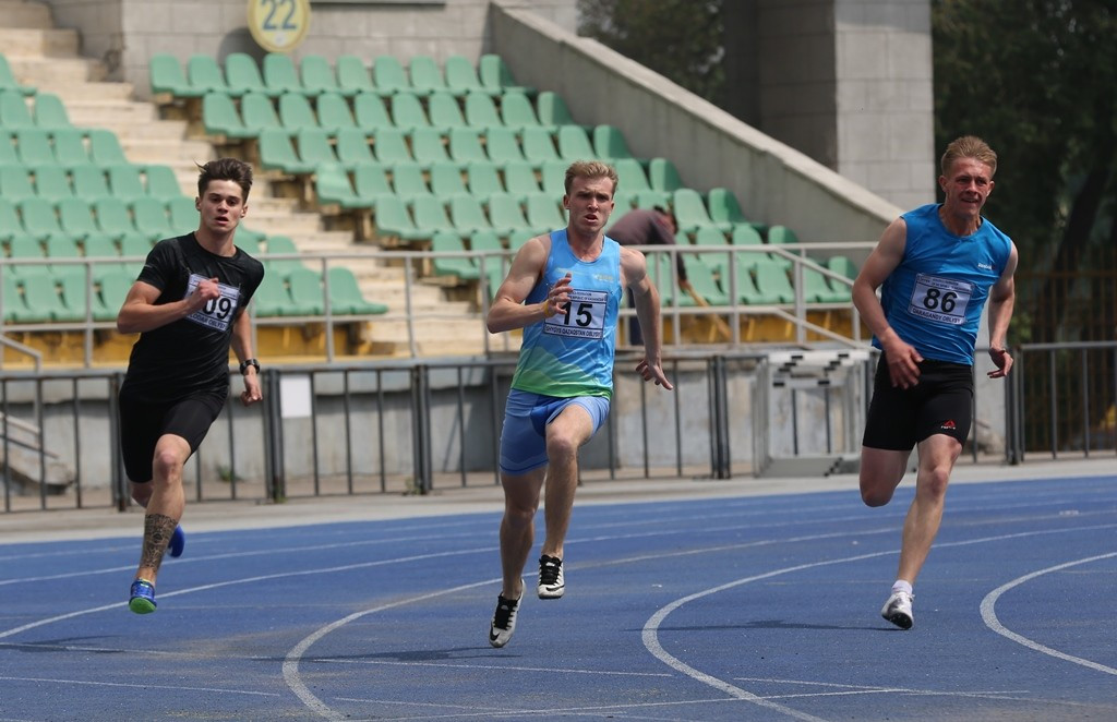 جەڭىل اتلەتيكا: جاستار اراسىندا جارىس باستالدى