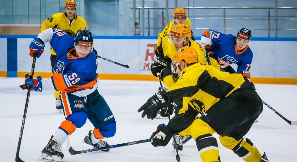 قاراعاندىنىڭ «سارىارقا» حوككەي كلۋبى پلەي-وفف سىنىنان «ۇشىپ» كەتكەلى تۇر