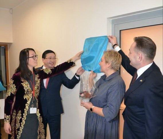 ليتۆا استاناسىندا ءال-فارابي اتىنداعى ورتالىق اشىلدى