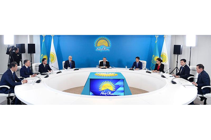 ەلباسىنىڭ توراعالىعىمەن Nur Otan پارتياسى ساياسي كەڭەسى بيۋروسىنىڭ ءماجىلىسى ءوتتى