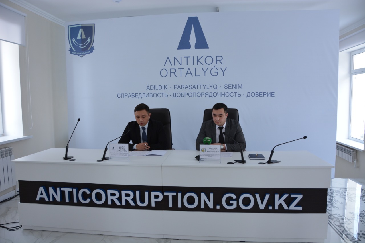 قوستاناي: مەمقىزمەتشىلەرگە مەرەكە قارساڭىندا سىي-سياپات الۋعا تىيىم سالىندى