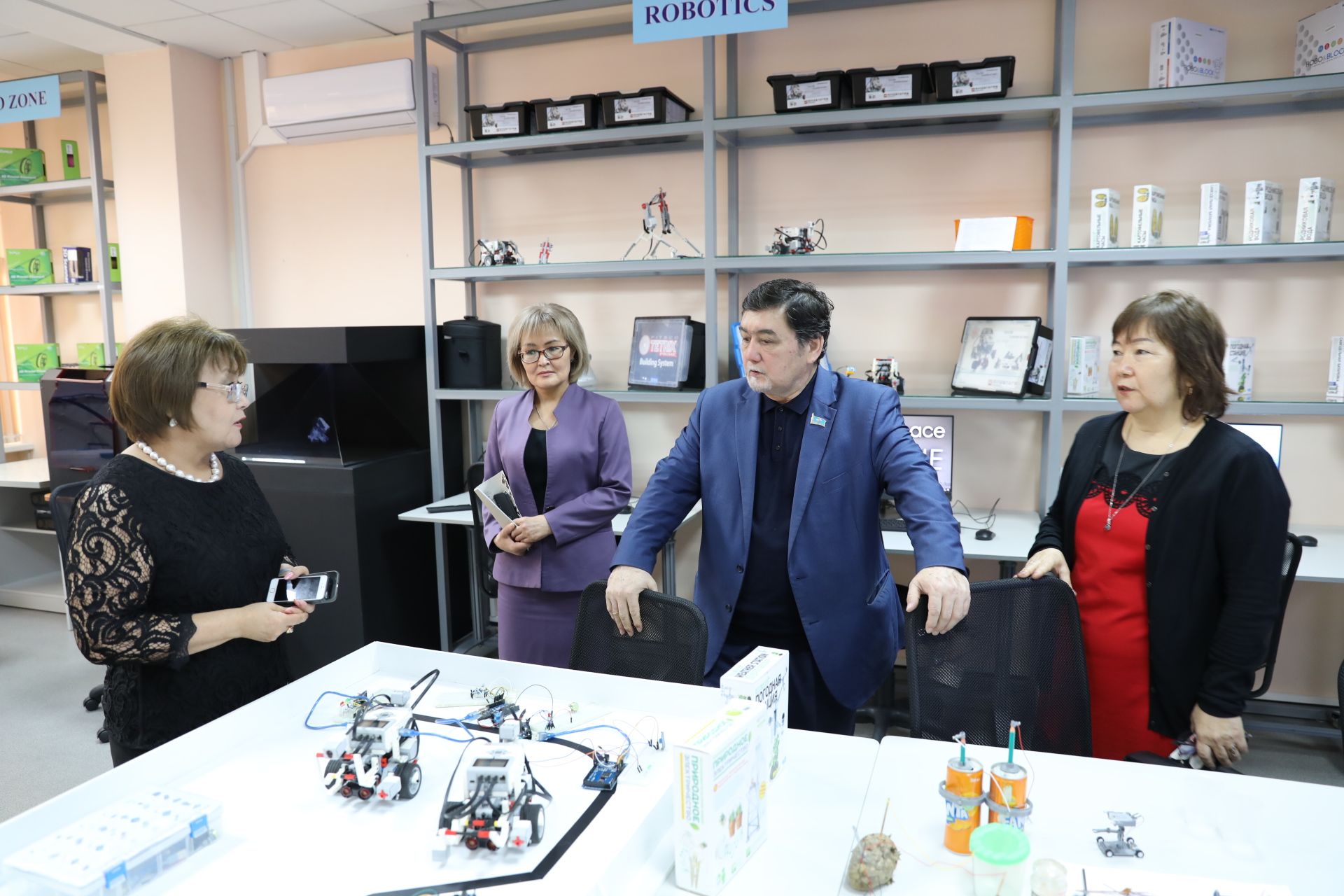 حالىق قالاۋلىسىمەن كەزدەسۋ ءوتتى