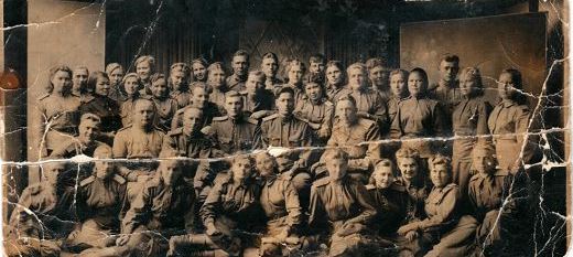 قيىر شىعىس مايدانىنا قاتىسقان قازاق قىزدارى