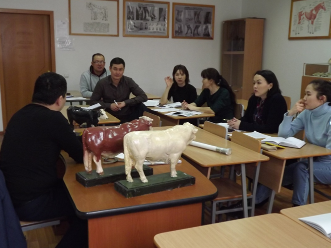 پاۆلوداردا اگروونەركاسىپتىك كەشەن ءۇشىن ماماندار دايارلانۋدا