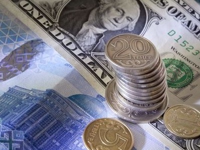 بانك دەپوزيتتەرىن دوللارسىزداندىرۋ جالعاسىپ وتىر