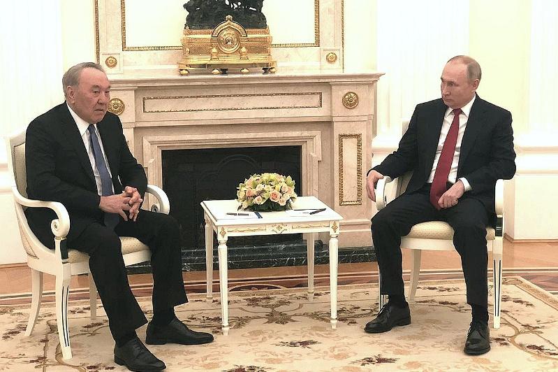 ماسكەۋدە نۇرسۇلتان نازارباەۆ پەن ۆلاديمير پۋتين كەزدەستى