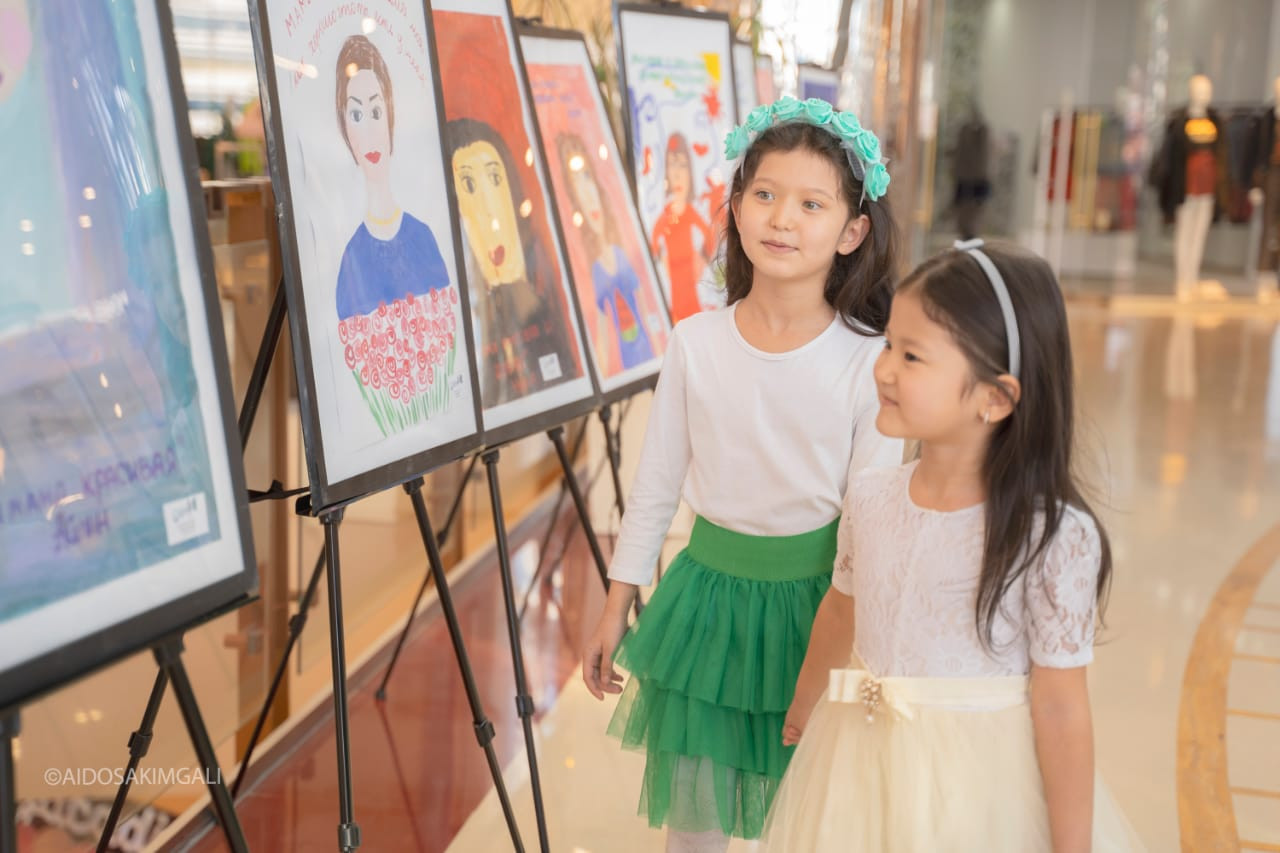 مەرەكە كۇندەرى استانالىق ارۋلار تەگىن كاسىبي فوتوتۇسىرىلىمگە قاتىستى