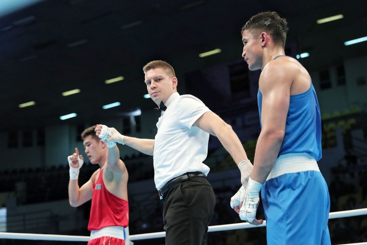 بوكس: بەكزات نۇرداۋلەتوۆ التىن مەدال ولجالادى