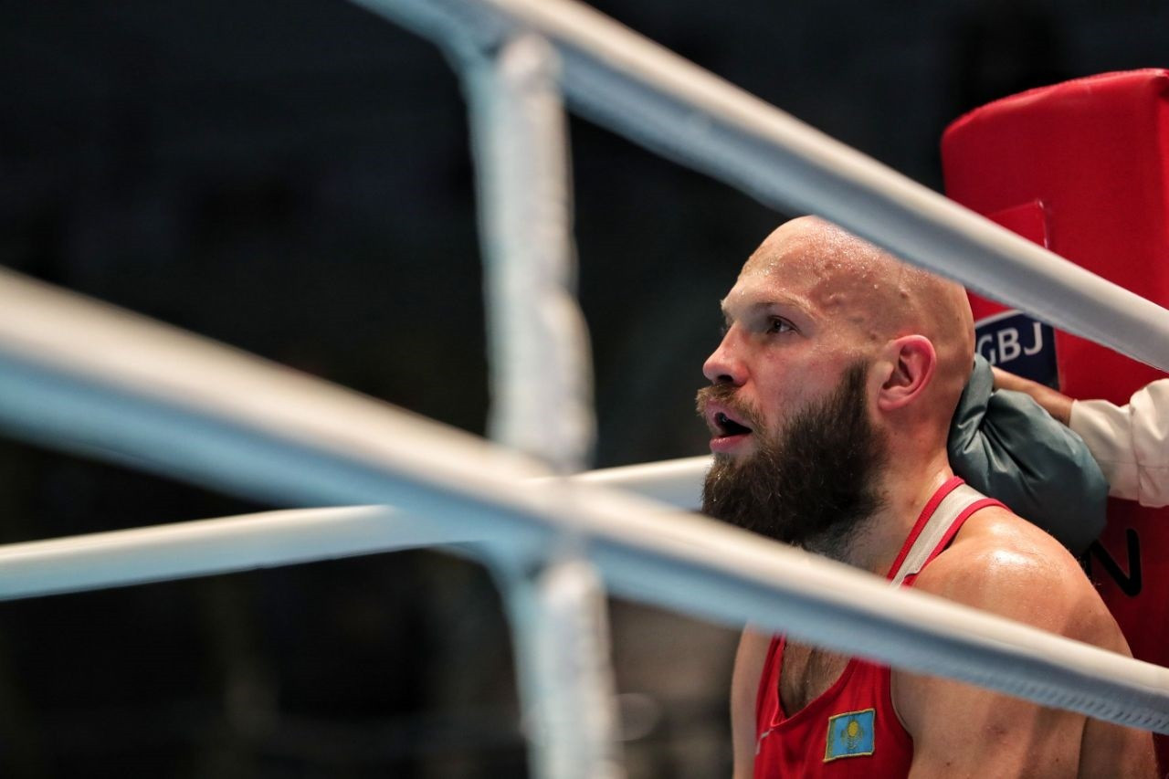 بوكس: ۆاسيلي لەۆيت قورجىنعا ەكىنشى التىندى سالدى