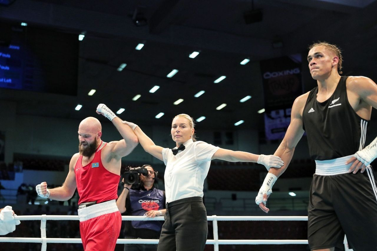 ۆاسيلي لەۆيت: امماندا التىن العانىما قۋانىشتىمىن