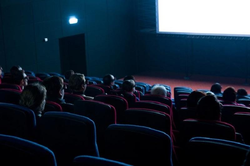 قازاقستانداعى كينوتەاترلار جۇمىسىن توقتاتادى - ەرالى توعجانوۆ