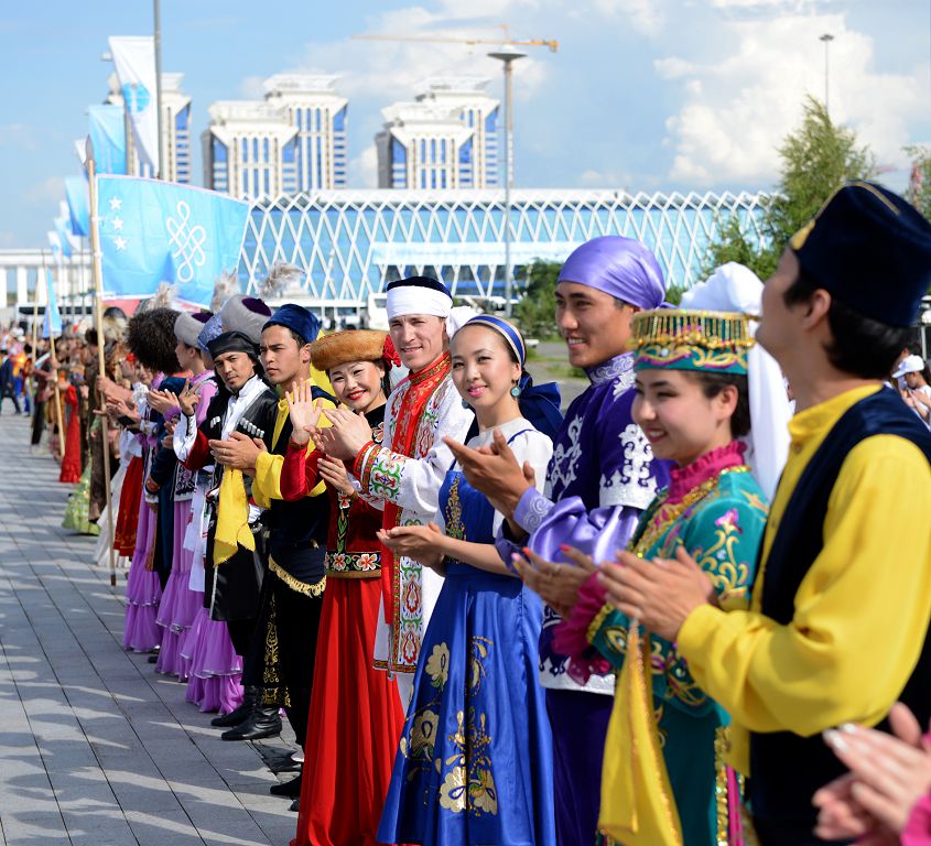 ۇلتارالىق تۇتاستىقتىڭ تۋى بيىك