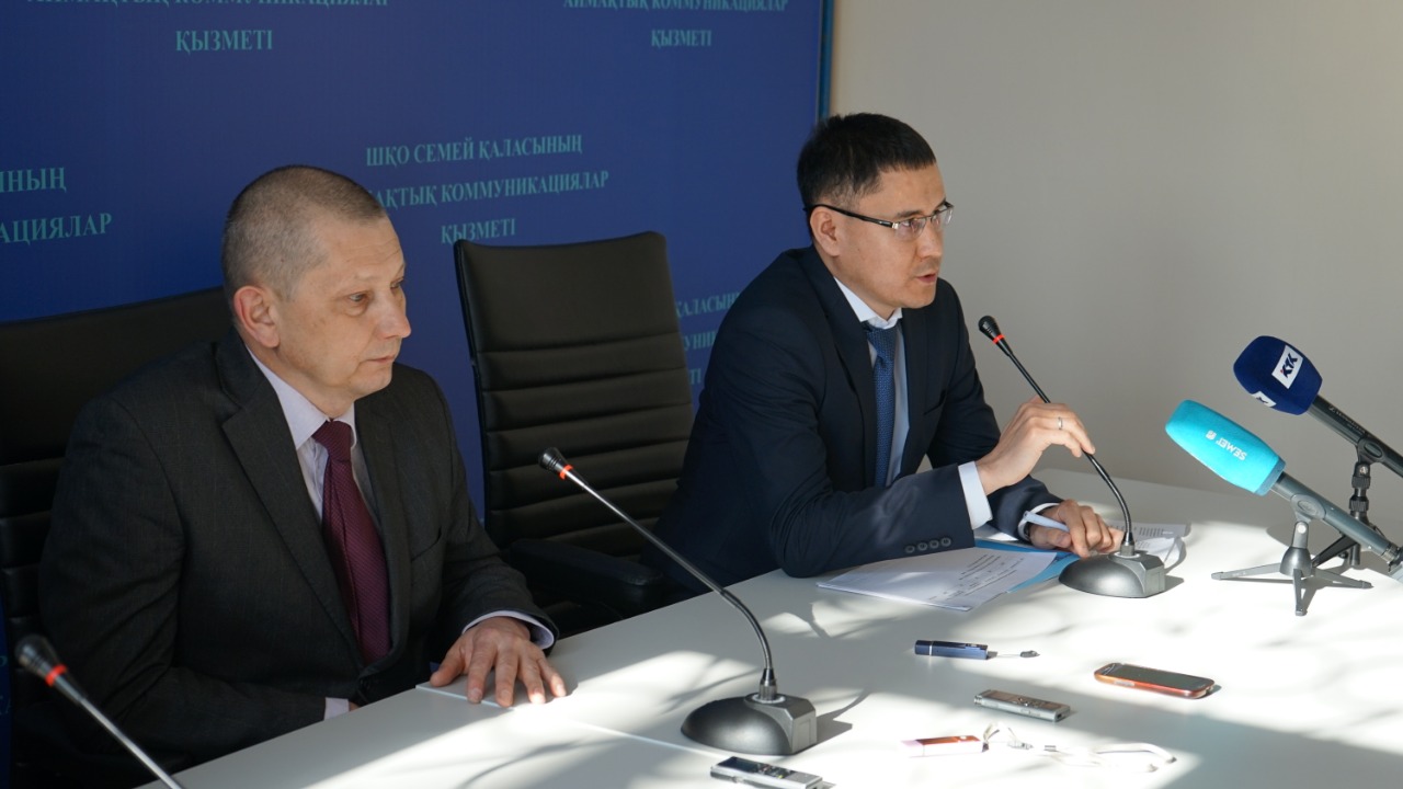 وقۋشىلار دەمالىستا, ستۋدەنتتەر قاشىقتان وقىتىلماق