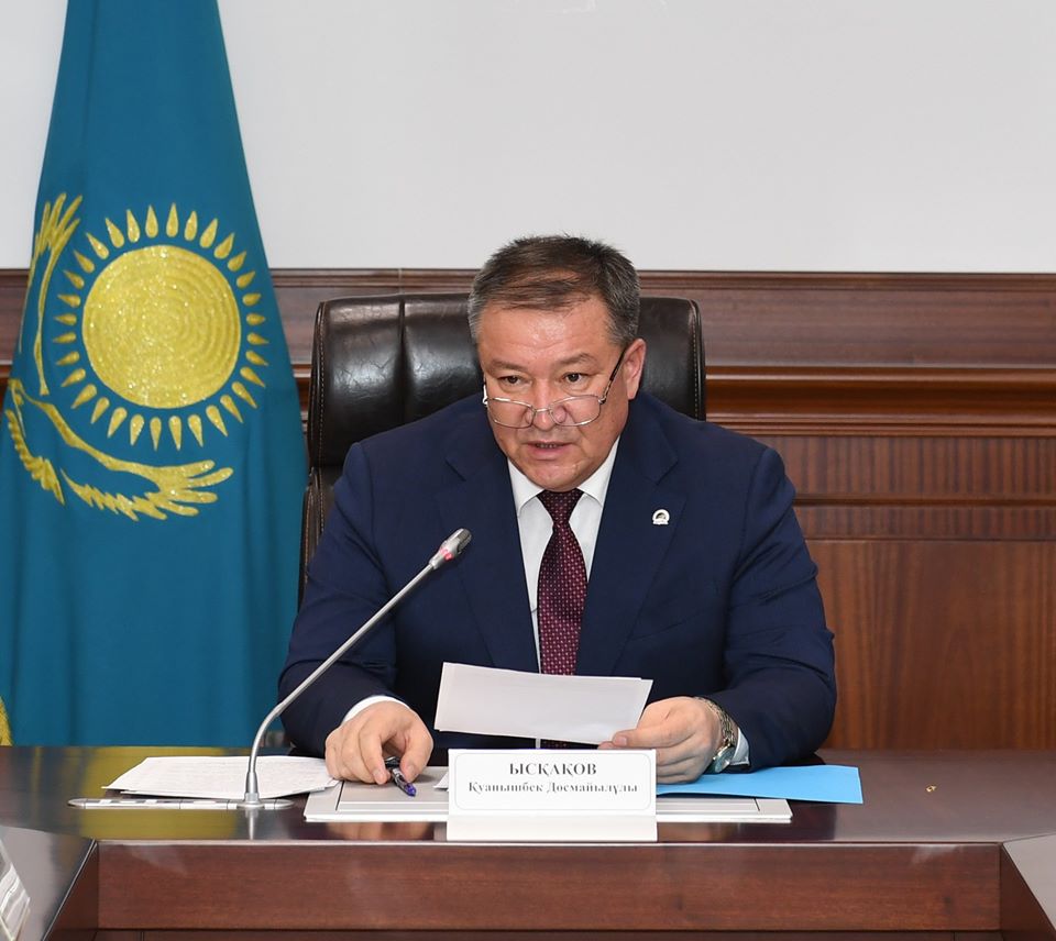 قىزىلوردا: تالاپ قاتاڭ, تاپسىرما ناقتى