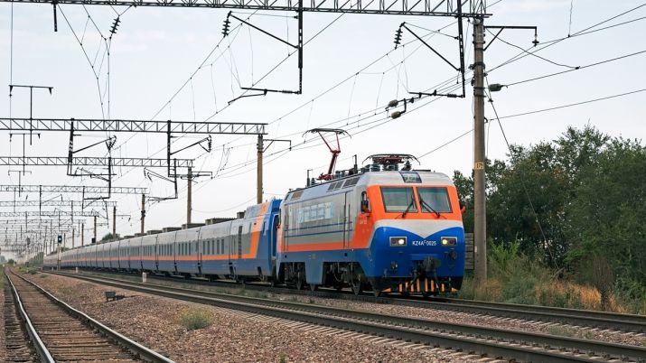 نۇر-سۇلتان جانە الماتى قالالارىندا كىمدەرگە كىرۋگە نەمەسە شىعۋعا شەكتەۋ ەنگىزىلمەيدى؟